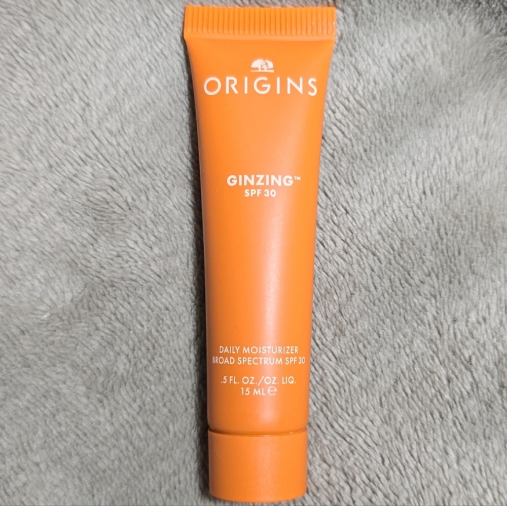 ORIGINS GINZING SPF 30 DAILY MOISTURIZER SUNSCREEN.
